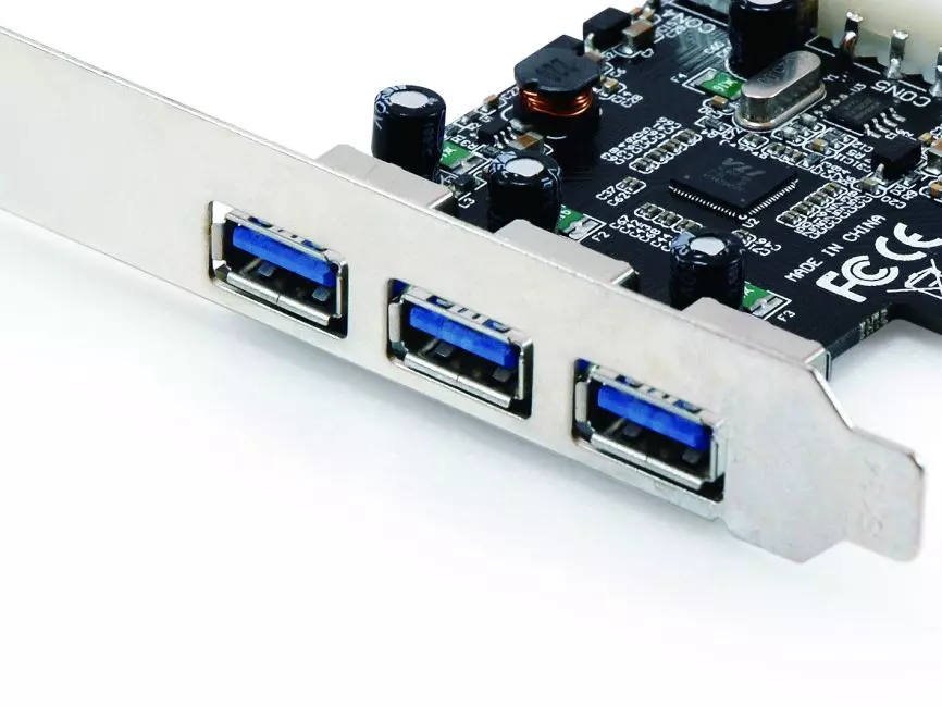 &divide; Controladora pcie conceptronic c4usb3exi 3 puertos externos y 1 interno c05-138