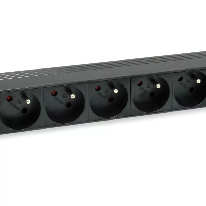 &divide; Regleta alimentacion rack 19" 1u 8 tomas  modelo frances con interruptor