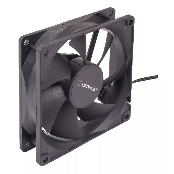 &divide; Ventilador interno unyka 90mm color negro 7 aspas