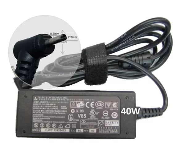 Cargador gen&eacute;rico para port&aacute;til TOSHIBA / MEDION 40W 19V 2.1A 3.5x1.35 mm
