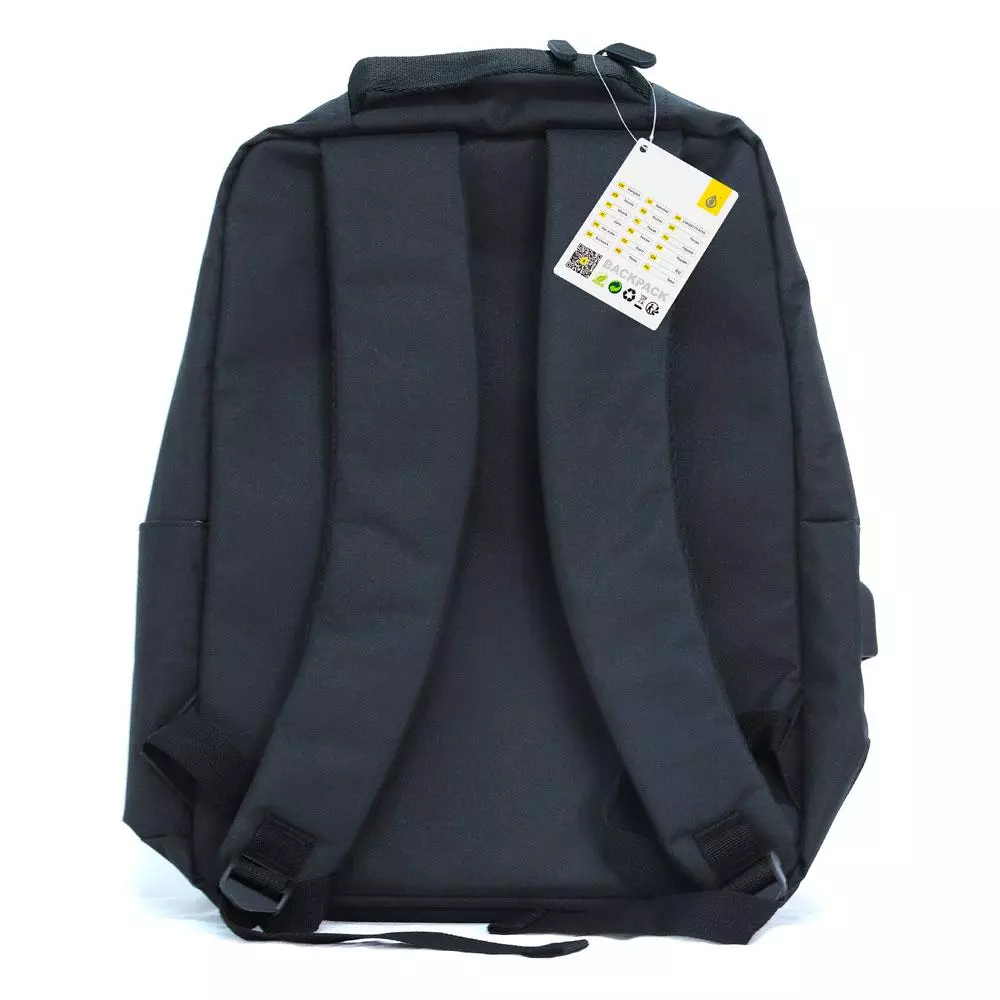 Mochila nylon R4010 / portatiles hasta 16" / Puerto de carga / Repelente al agua / Negro / One+