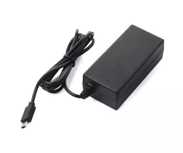 Cargador compatible para port&aacute;til ASUS 33W 19V 1.75A Cuadrado Dayma