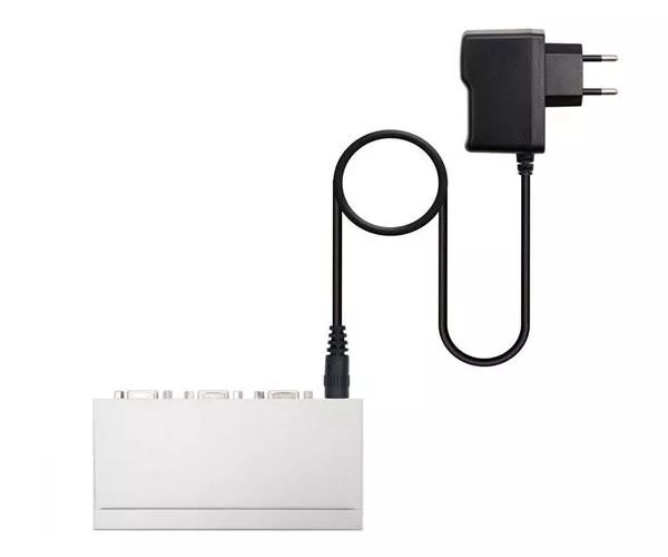Splitter VGA 2 monitores x 1 pc con alimentacion / Nanocable / 10.25.0002