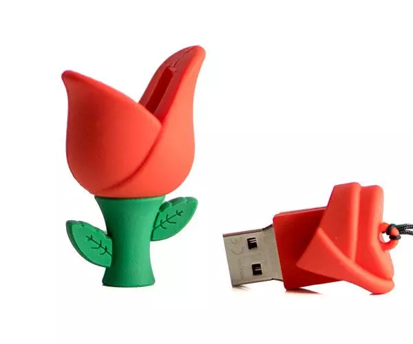 Pendrive Tech One Tech USB 2.0 / 32Gb / Rosa Roja / TEC5131-32