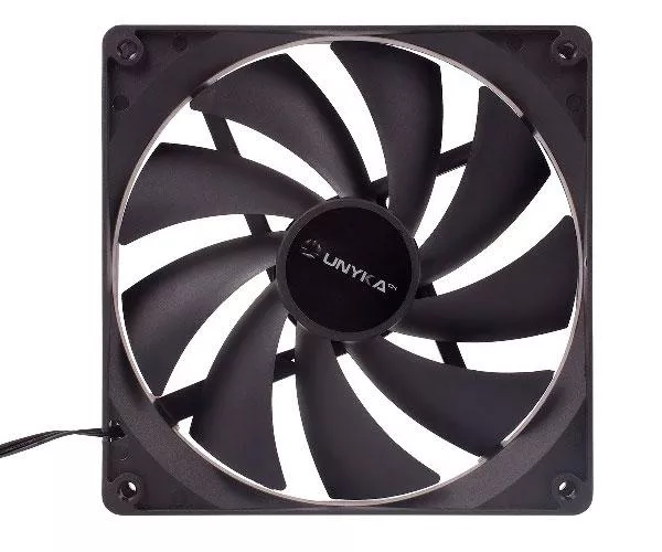 Ventilador interno Unykach140mm (14x14cm) / 9 Aspas / 3 Pines / Negro 51790