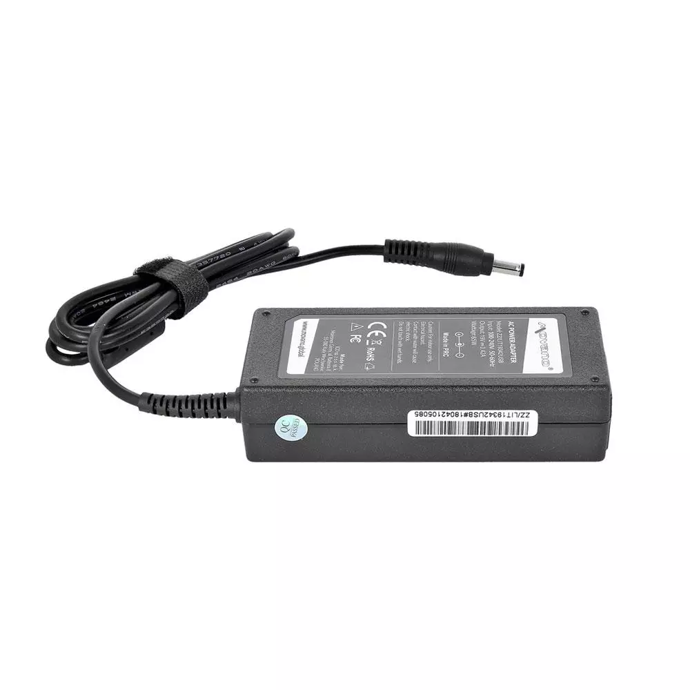 Cargador compatible para port&aacute;til ASUS / MSI / TOSHIBA / LENOVO / MEDION 65W 19V 3.42A 5.5x2.5 mm Puerto USB Movano