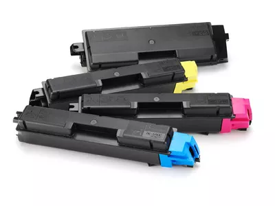 &divide; T&oacute;ner original kyocera tk-590m magenta 5.000 p&aacute;ginas